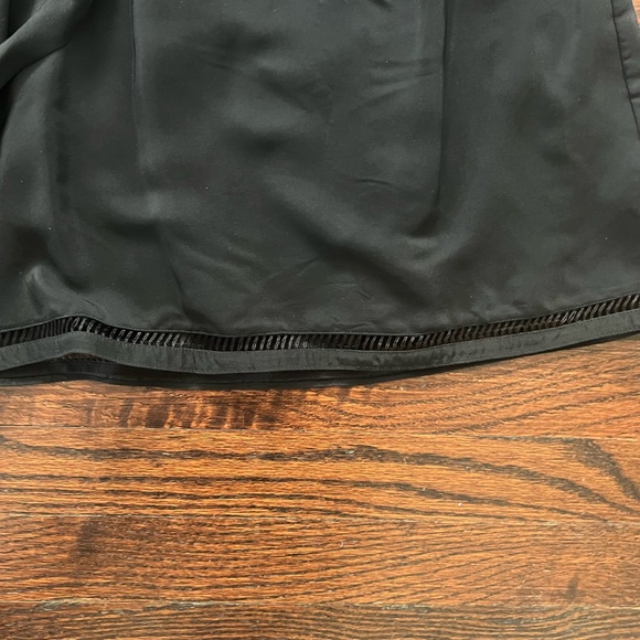 Parker belted cinched-waist dress with puff-sleeve - Picture 4 of 9